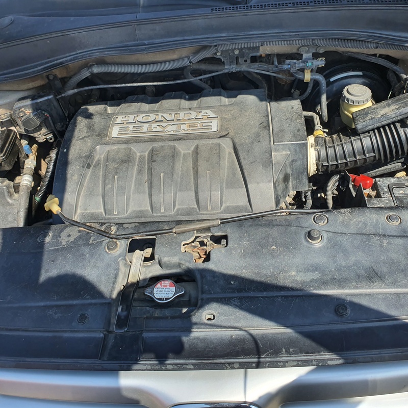 Honda Pilot 2005 (gold) In Ajah image