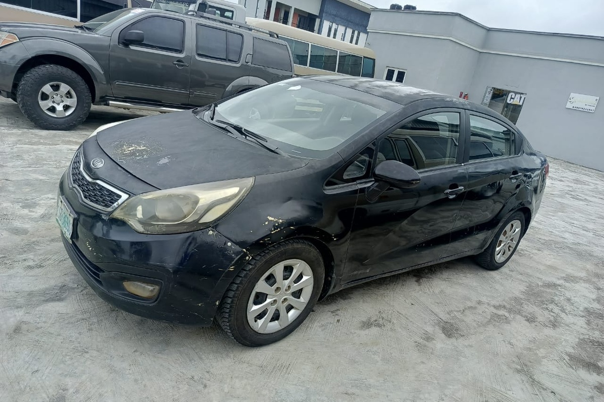 PAIGE AUTOS Hero Image