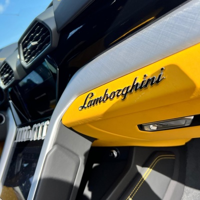 Lamboghini Urus 2020 (yellow) In Lekki Lagos