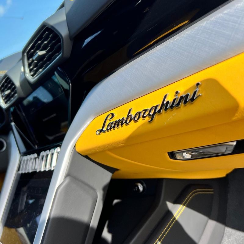 Lamboghini Urus 2020 (yellow) In Lekki Lagos image