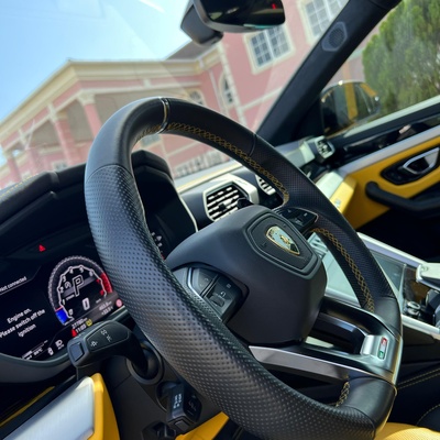 Lamboghini Urus 2020 (yellow) In Lekki Lagos