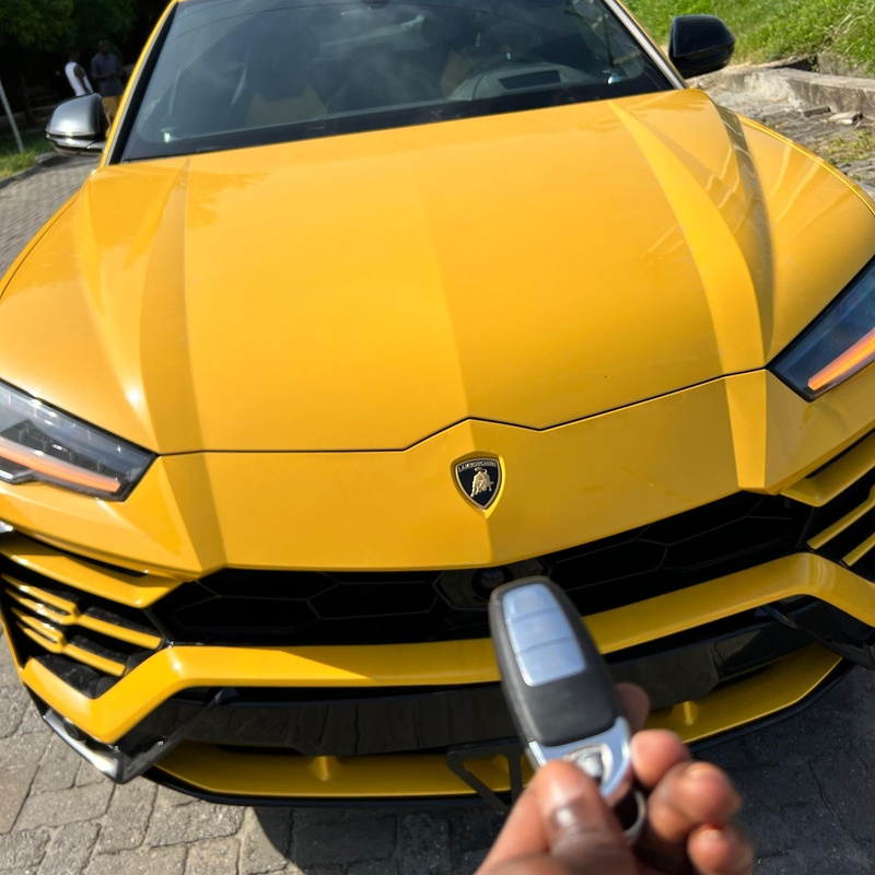 Lamboghini Urus 2020 (yellow) In Lekki Lagos image