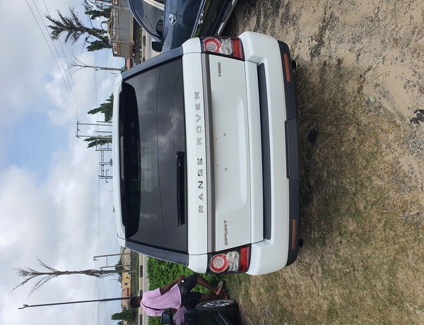 Land Rover Range Rover Sport 2013 (white)