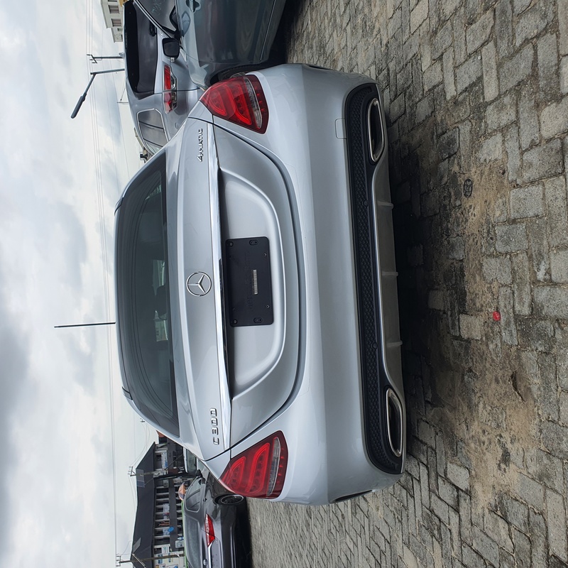 Mercedes Benz C300 4matic (silver) 2015 image