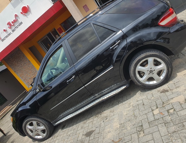 Mercedes Benz ML 350 4matic (Black) 2008 In Lagos