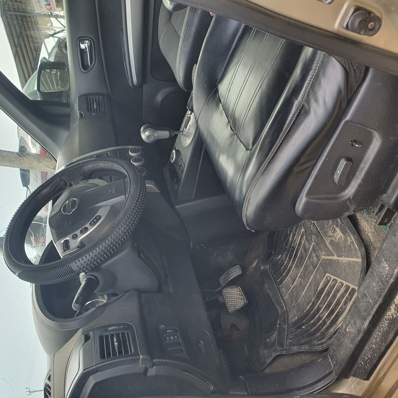 Nissan X trail 2011 (gold) In Lagos image