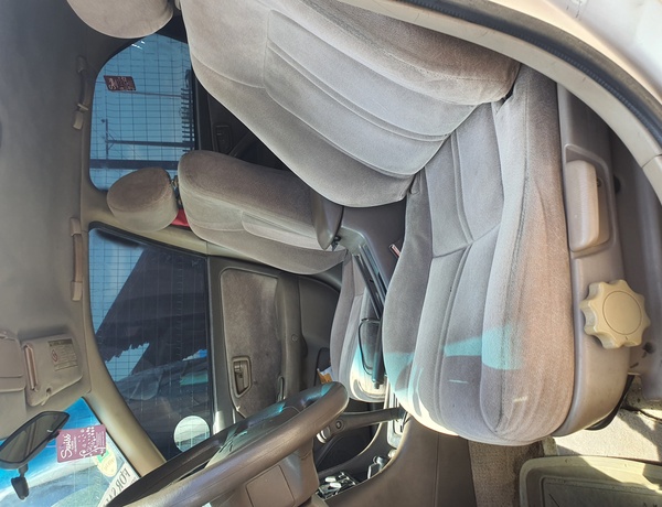 Toyota Camry 2000 (gold) LE In Ajah