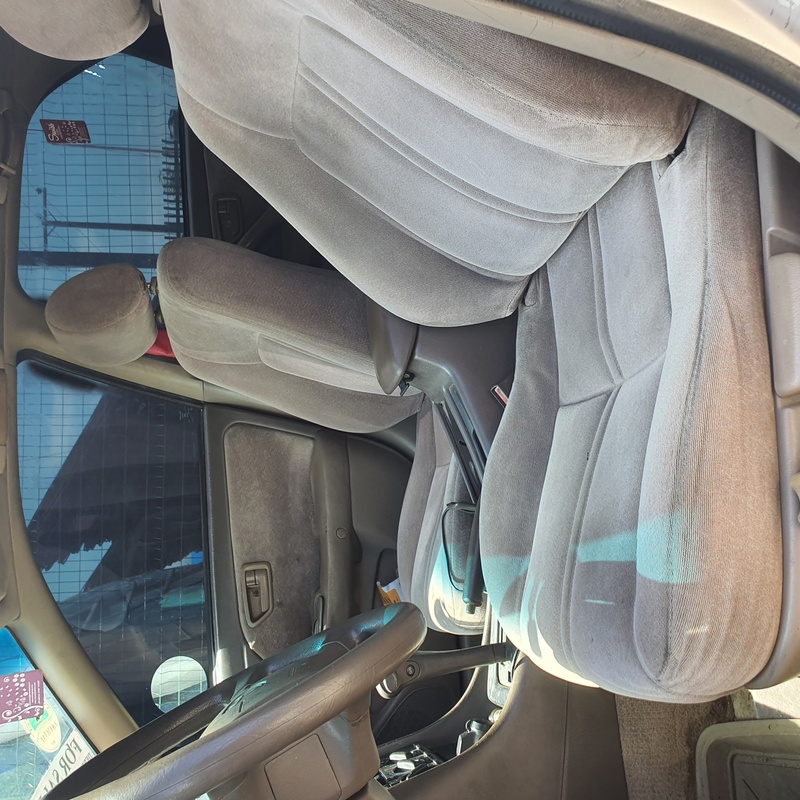 Toyota Camry 2000 (gold) LE In Ajah image