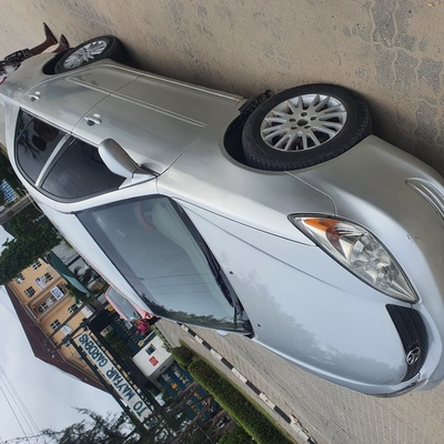 Toyota Camry 2004 Silver XLE In Lagos