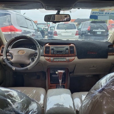 Toyota Camry 2005 (gold) In Lagos