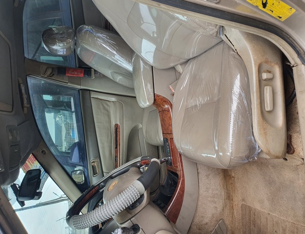Toyota Camry 2005 (gold) In Lagos