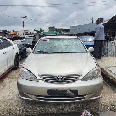 Toyota Camry 2006 (gray) In Lagos