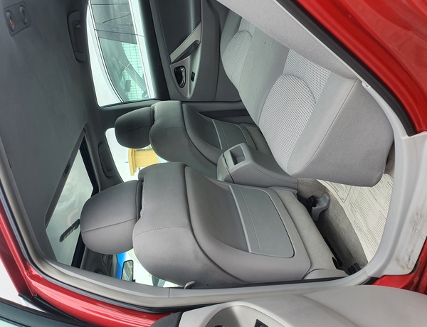Toyota Camry 2010 (red) SE In Lagos