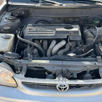 Toyota Corolla 2000 (gold) In Lagos