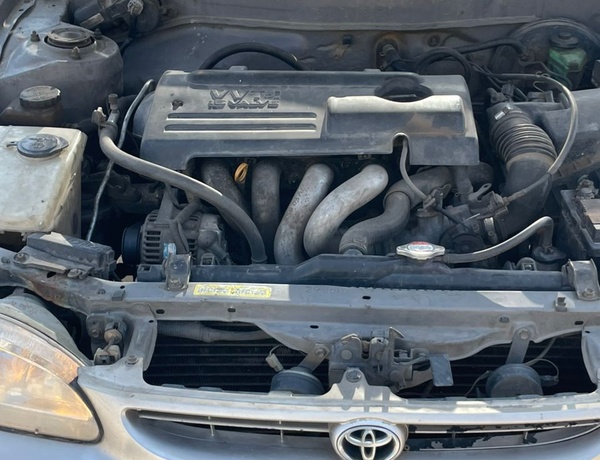 Toyota Corolla 2000 (gold) In Lagos