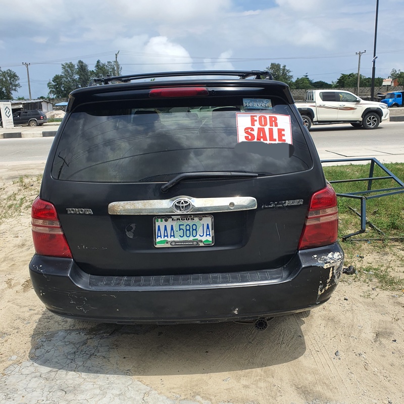 Toyota Highlander 2003 (black) Limited In Lagos image
