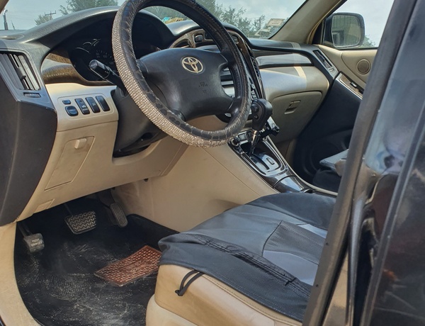 Toyota Highlander 2003 (black) Limited In Lagos