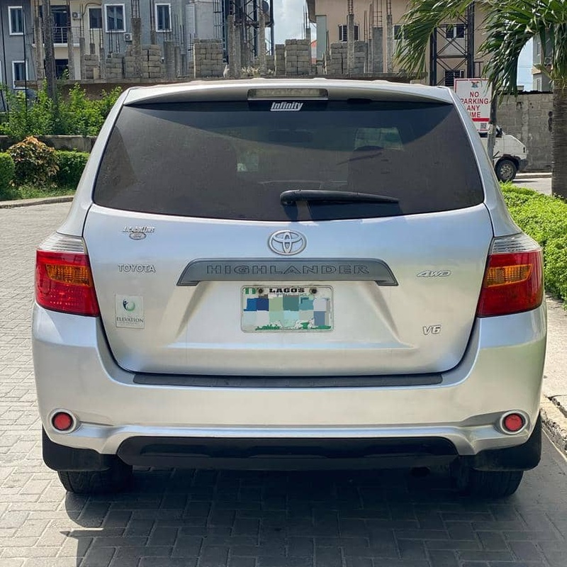 Toyota Highlander 2012 (silver) In Lagos image