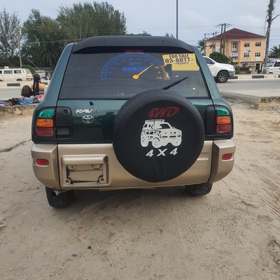 Toyota RAV4 2000 (green) In Lagos
