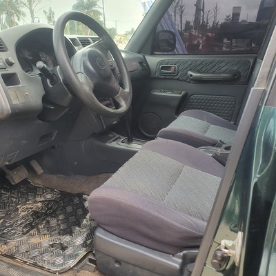 Toyota RAV4 2000 (green) In Lagos
