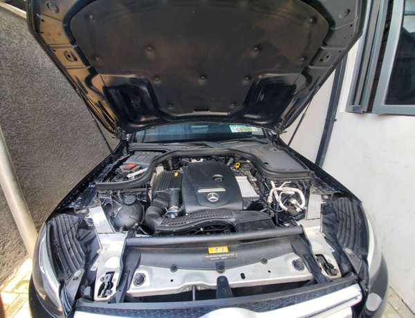 Mercedes Benz GLC300 In Lekki