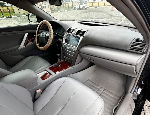 2009 Camry XLE In Lagos