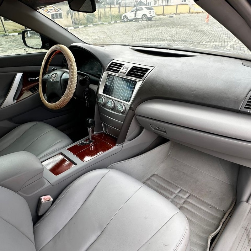 2009 Camry XLE In Lagos image