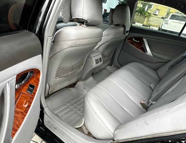2009 Camry XLE In Lagos