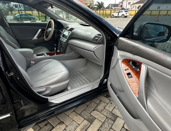 2009 Camry XLE In Lagos