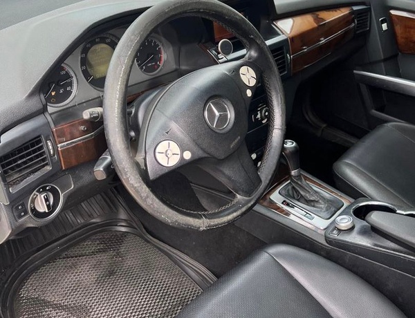 2010 Mercedes Benz GLK350 Double Pano Roof In Lagos