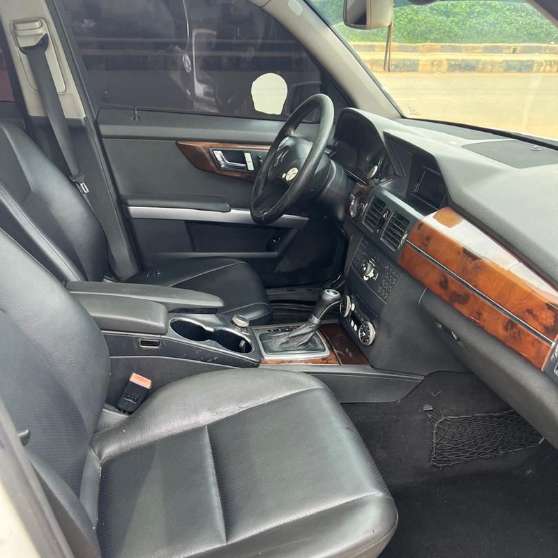 2010 Mercedes Benz GLK350 Double Pano Roof In Lagos image