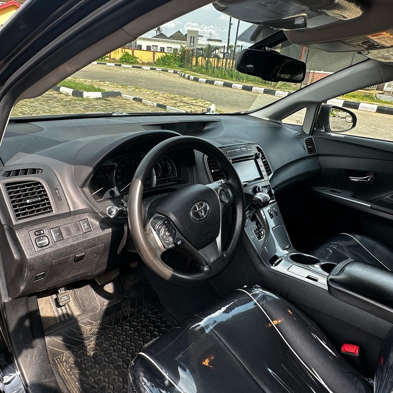 Foreign Used  Toyota Venza 2015  Double Pano Roof image