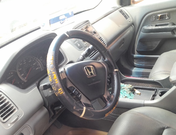 Registered 2002 Honda Pilot In Lagos