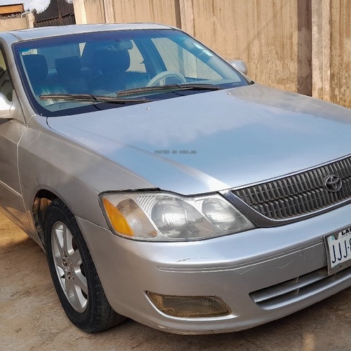 Registered 2002 Toyota Avalon for Sale In Lagos