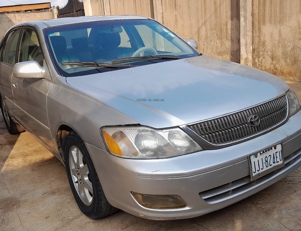 Registered 2002 Toyota Avalon for Sale In Lagos