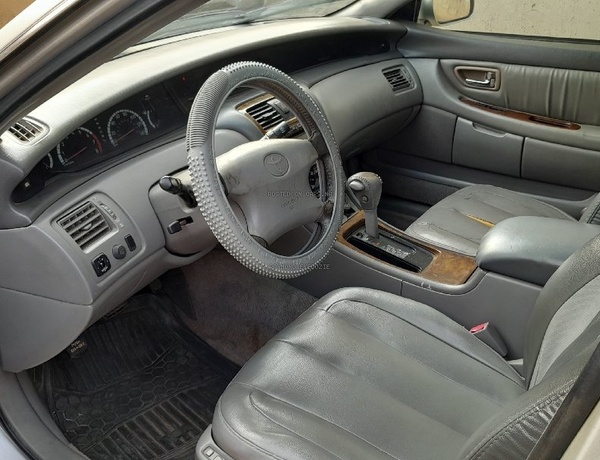 Registered 2002 Toyota Avalon for Sale In Lagos