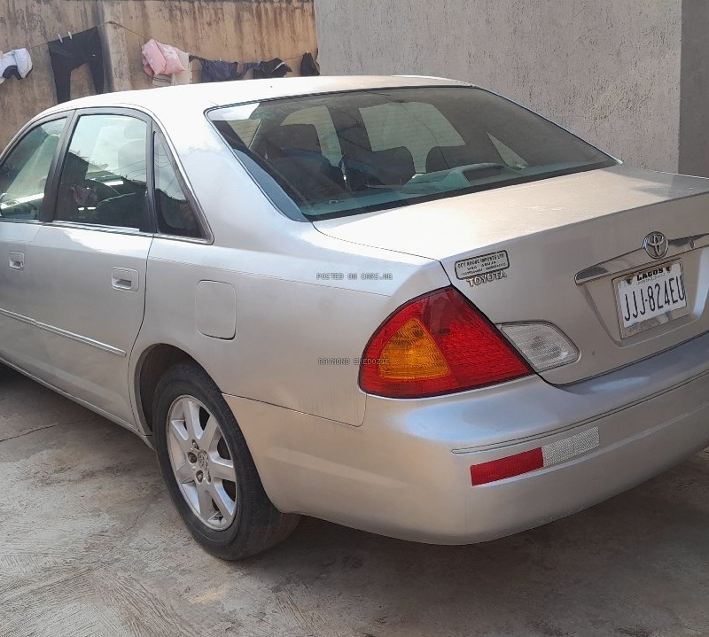 Registered 2002 Toyota Avalon for Sale In Lagos image