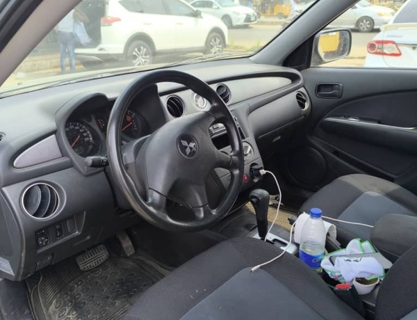 Tokunbo 2006 Mitsubishi Outlander In Lagos