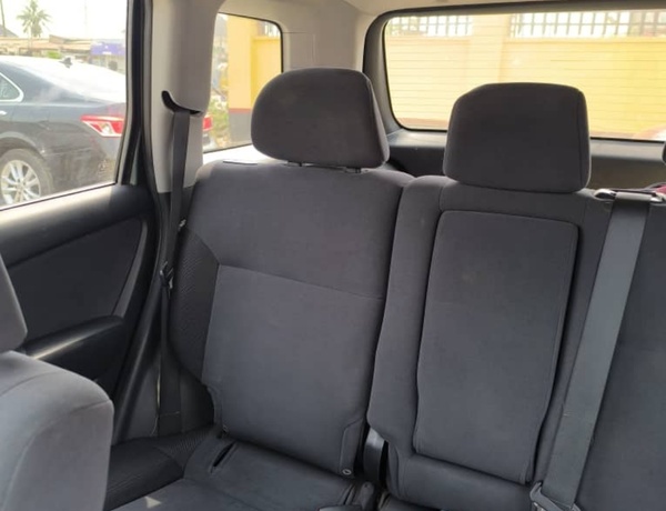 Tokunbo 2006 Mitsubishi Outlander In Lagos