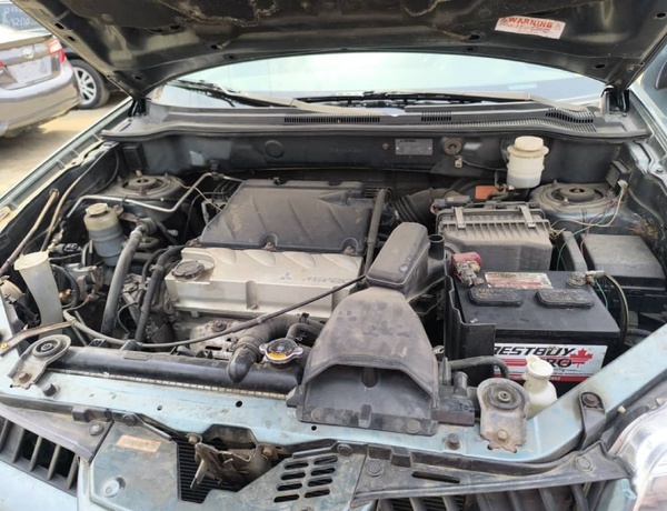 Tokunbo 2006 Mitsubishi Outlander In Lagos