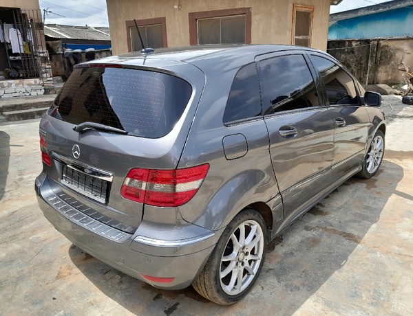Tokunbo 2008 Mercedes Benz B200