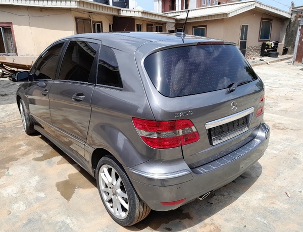 Tokunbo 2008 Mercedes Benz B200