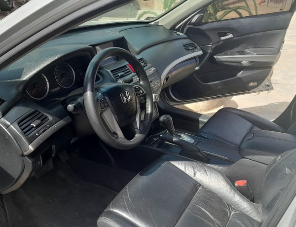 Tokunbo 2010 Honda Accord Full Option In Lagos