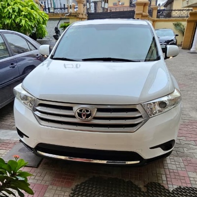 Tokunbo 2013 Toyota Highlander In Lagos