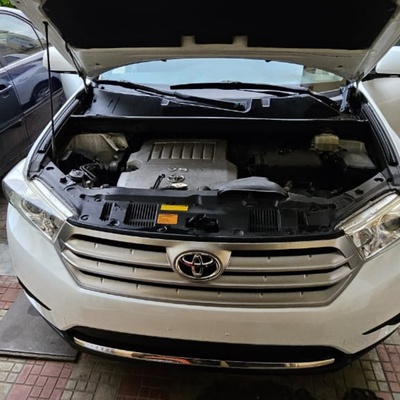 Tokunbo 2013 Toyota Highlander In Lagos