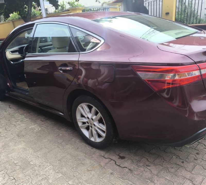 Tokunbo 2014 Toyota Avalon XLE In Lagos image