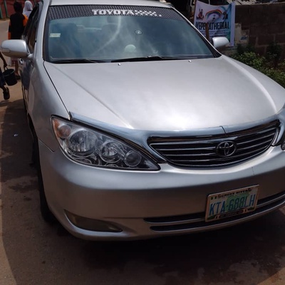 Toyota Camry 2004 ( Upgraded to 06 ) In Ibadan