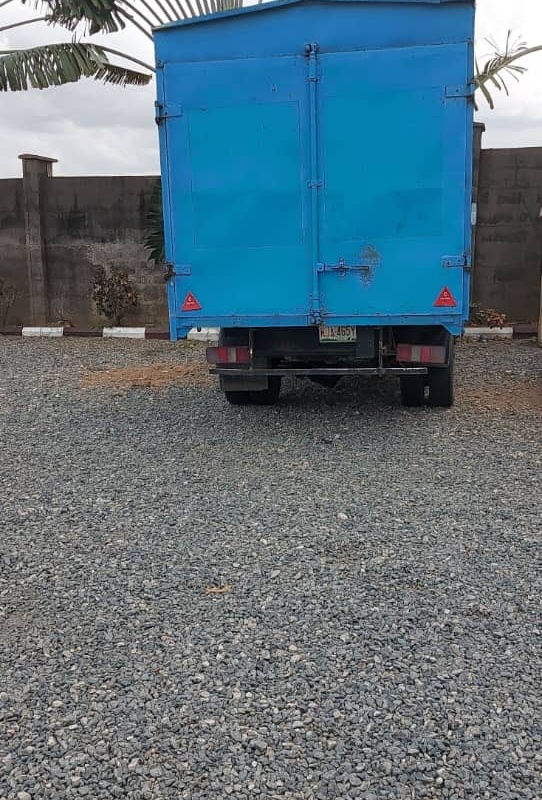 LT VOLKSWAGEN TRUCK image
