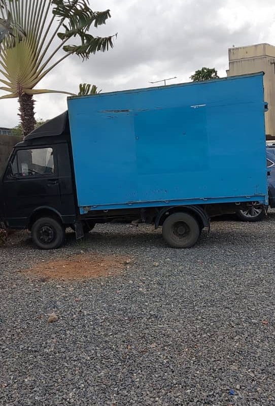 LT VOLKSWAGEN TRUCK image