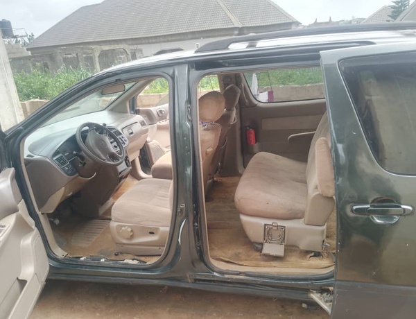 Nigerian Used Toyota Sienna 2000 in Agbara Ogun state